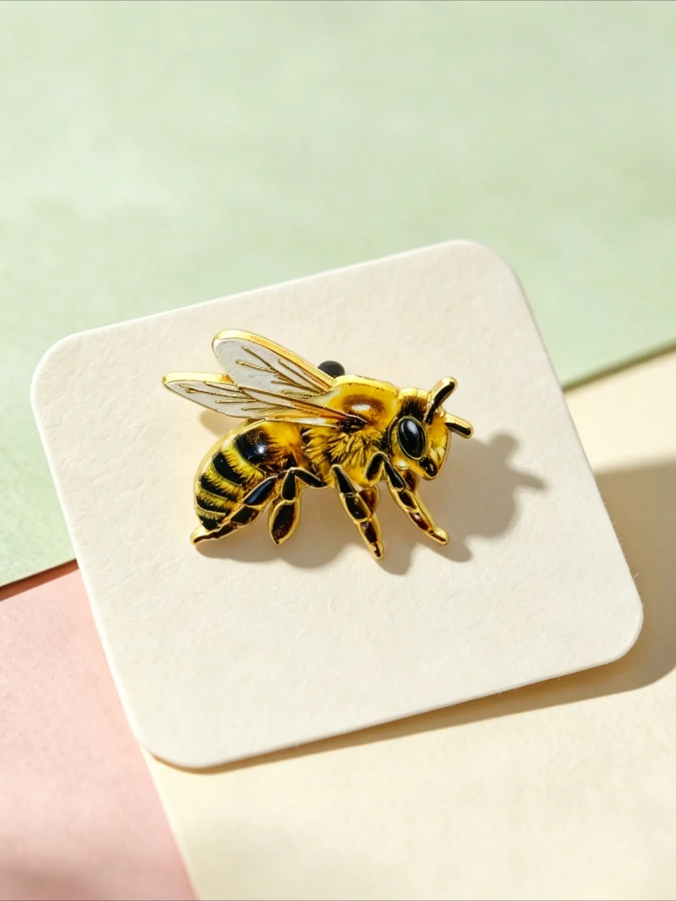 Realistic Honey Bee Enamel Pin Cottagecore & Naturecore Jewelry for Backpacks & Jackets, Must-Have for Bee Lovers, Bee Brooch Brooch Pins