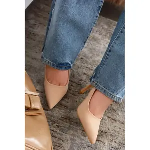 Slingback Pumps - Nude