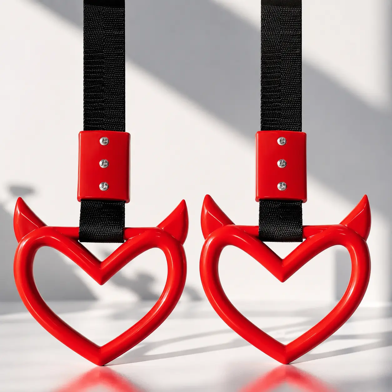 2-Piece Devil-Style Red Heart Handle Keychains - Cute Auto Accessories, Accessories for Car, Vehicle Decoration for Cars’ Interior & Exterior Drift Charm