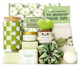 Color Green Gift Baskets for Women, Graduation Gift for Her, Birthday Gifts for Women, Best Friend Inspirational Gifts Spa Gifts Easter Gifts for Women Teens Box Set Girl Sister Friendship - Brighten up Her Day!