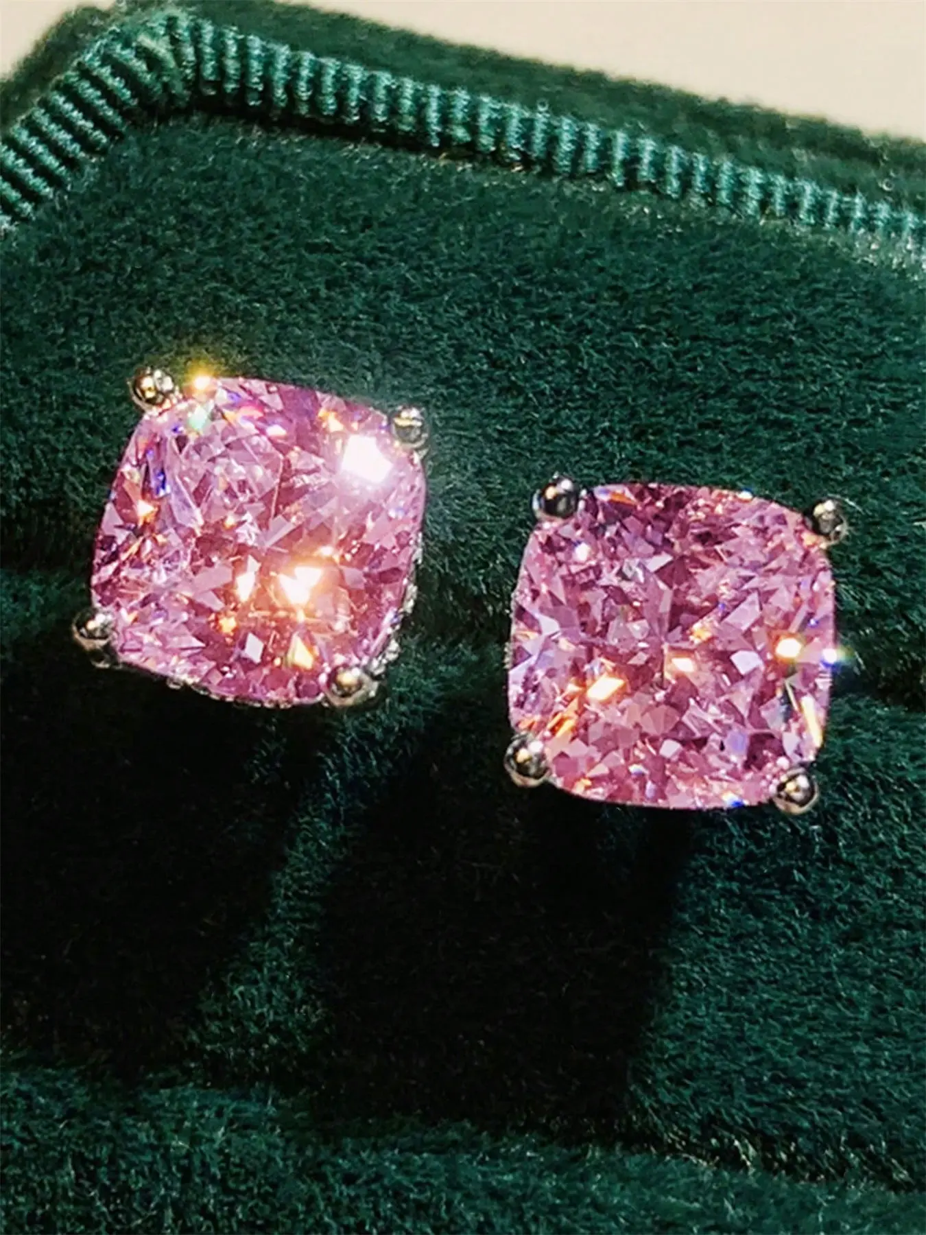 1 Pair Classical Cubic Zirconia Stud Earrings For Women For Valentine's Day Gift Wedding Engagement Anniversary Party Stylish Jewelry Chic Gorgeous High Quality Earrings Ear Studs
