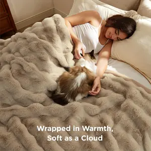 Raybee MarshMellow Comforter - 750GSM Fluffy Faux Rabbit Fur Fluff Throw, Oversized Large Household Decor Light Comforter Throw, Soft Cozy Machine Washable Thick Warm Blanket for Couch Bed, Women’s Birthday Gift, Fluff Throws
