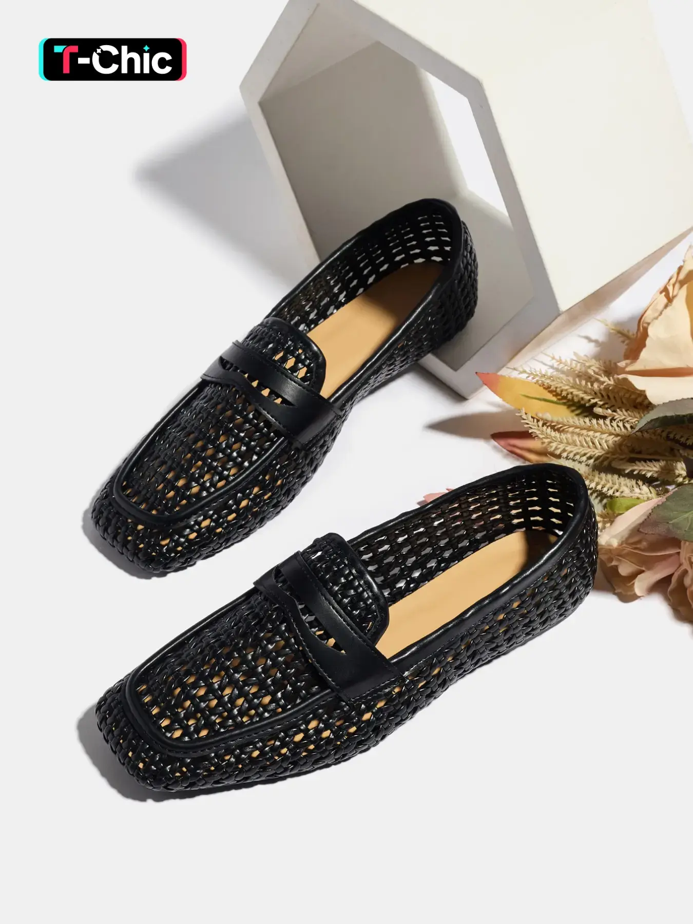 New Women's Square Toe Fashion Loafers, Vintage Chic Shoes, Rubber Sole, Comfortable Breathable Woven Hollow Office Commuting Shoes, Slip-On Mom Style Casual Flats, Walking Shoes