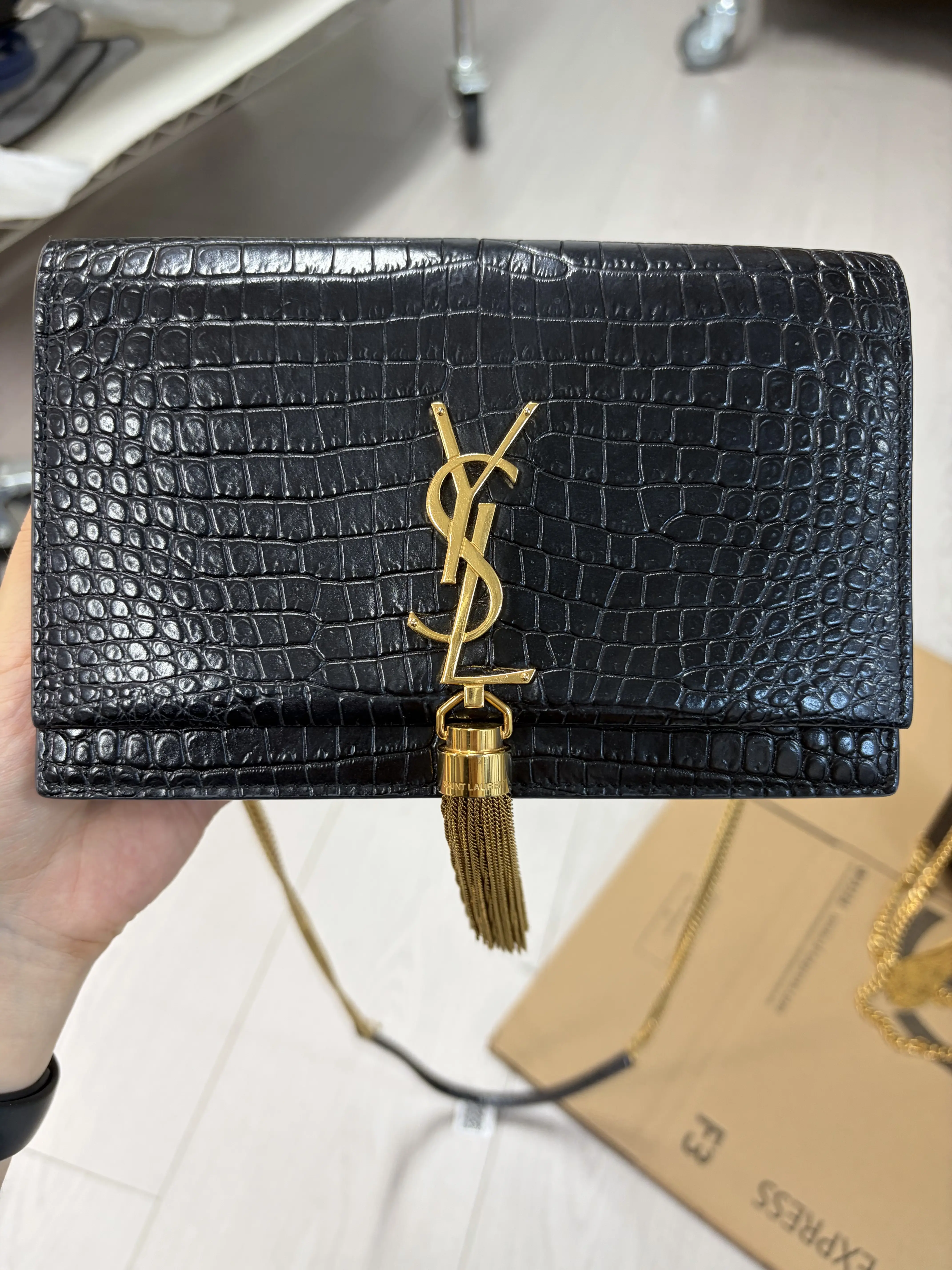 Pre-owned Yves Saint Laurent leather Small Leather Goods YSL shoulder bag