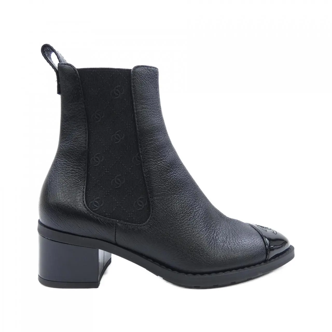 Pre-owned CHANEL Calfskin Small Leather Goods SHORT BOOTS Shiny Grain Patent Boots