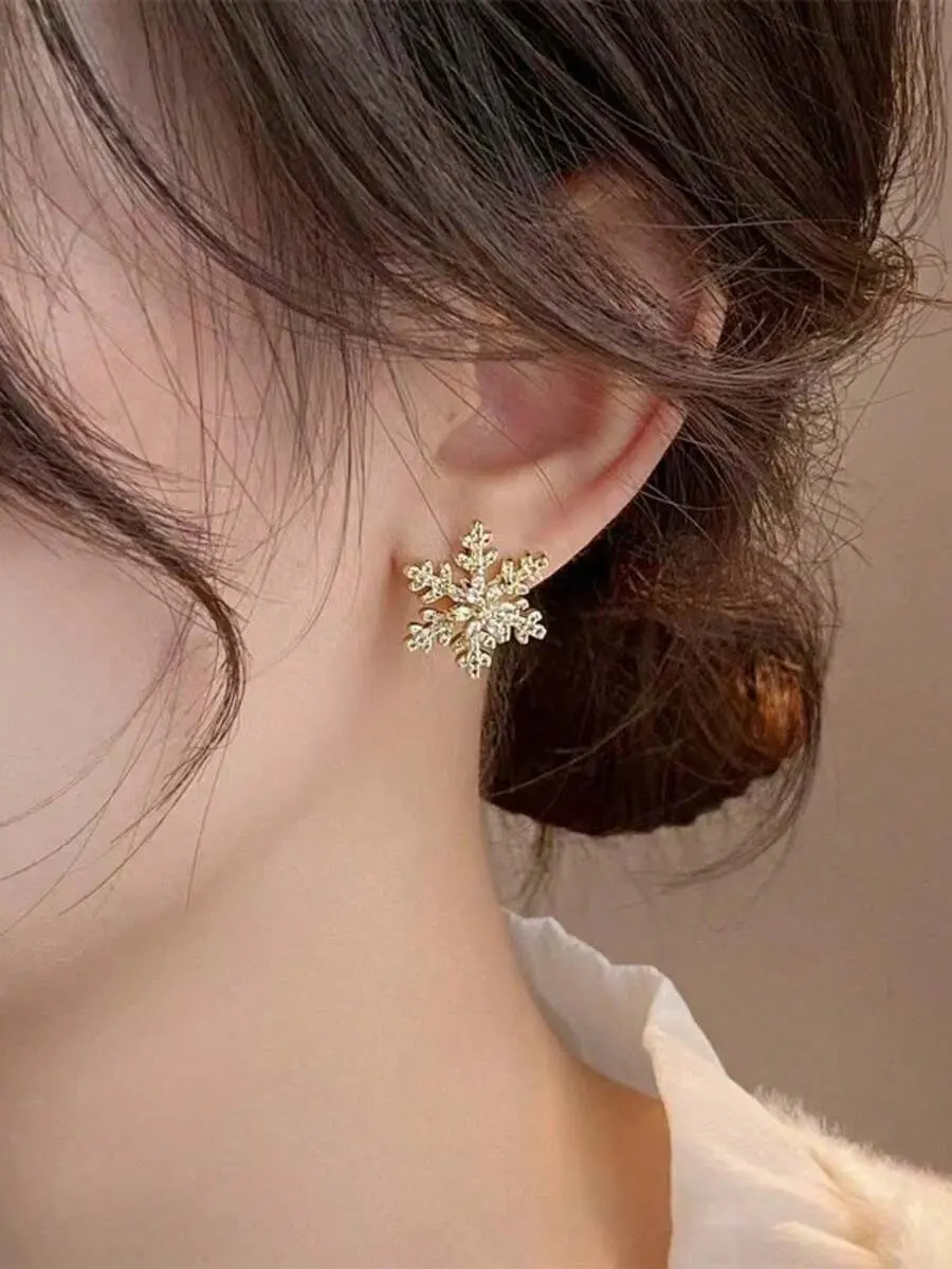 Women's 1-Pair Snowflake Earrings - Luxurious High-End Exquisite Unique Costume Jewelry, Ideal for Christmas Outings, Family Gatherings