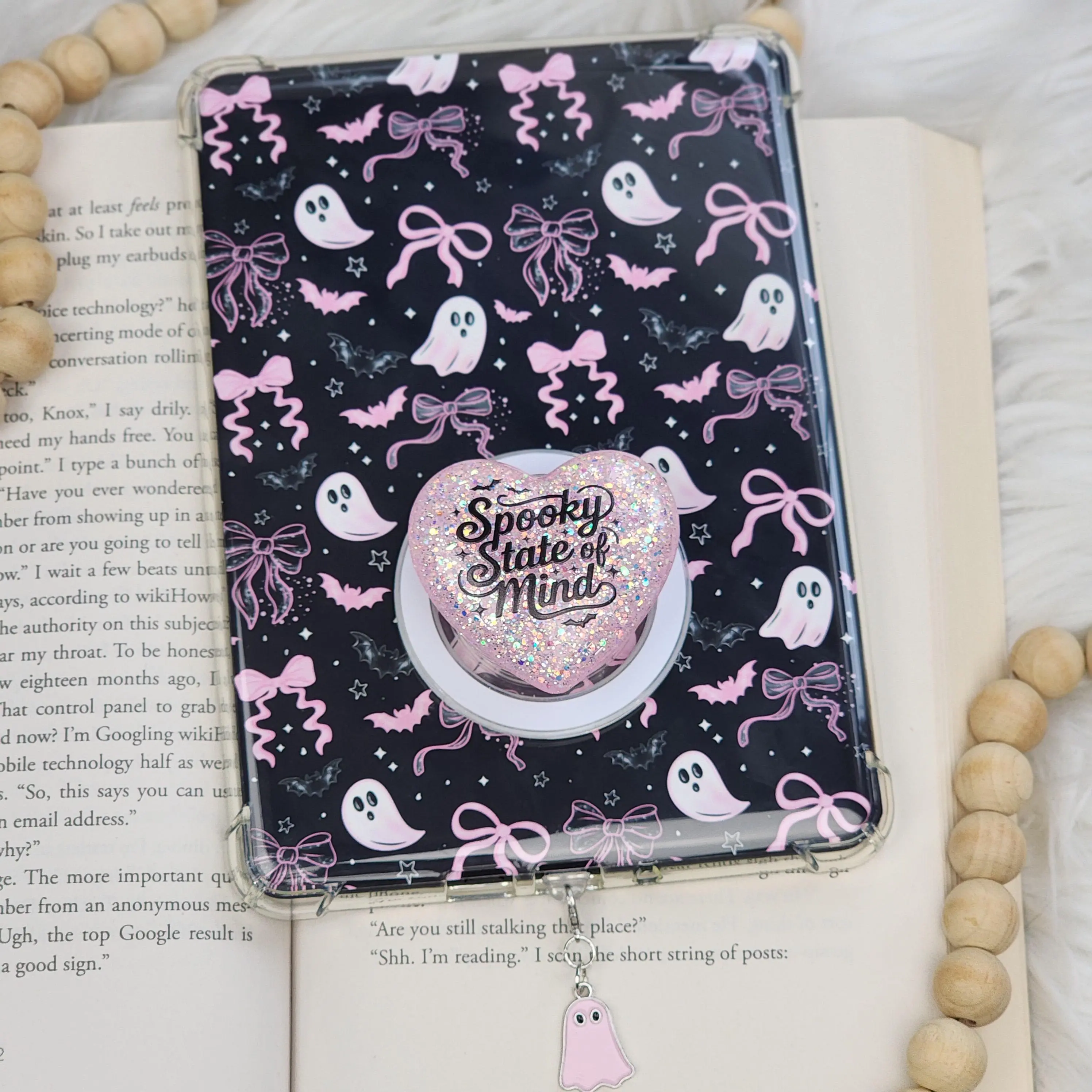Kindle Accessories Set | Coquette Spooky Ghouls l Insert, Grip & Charm