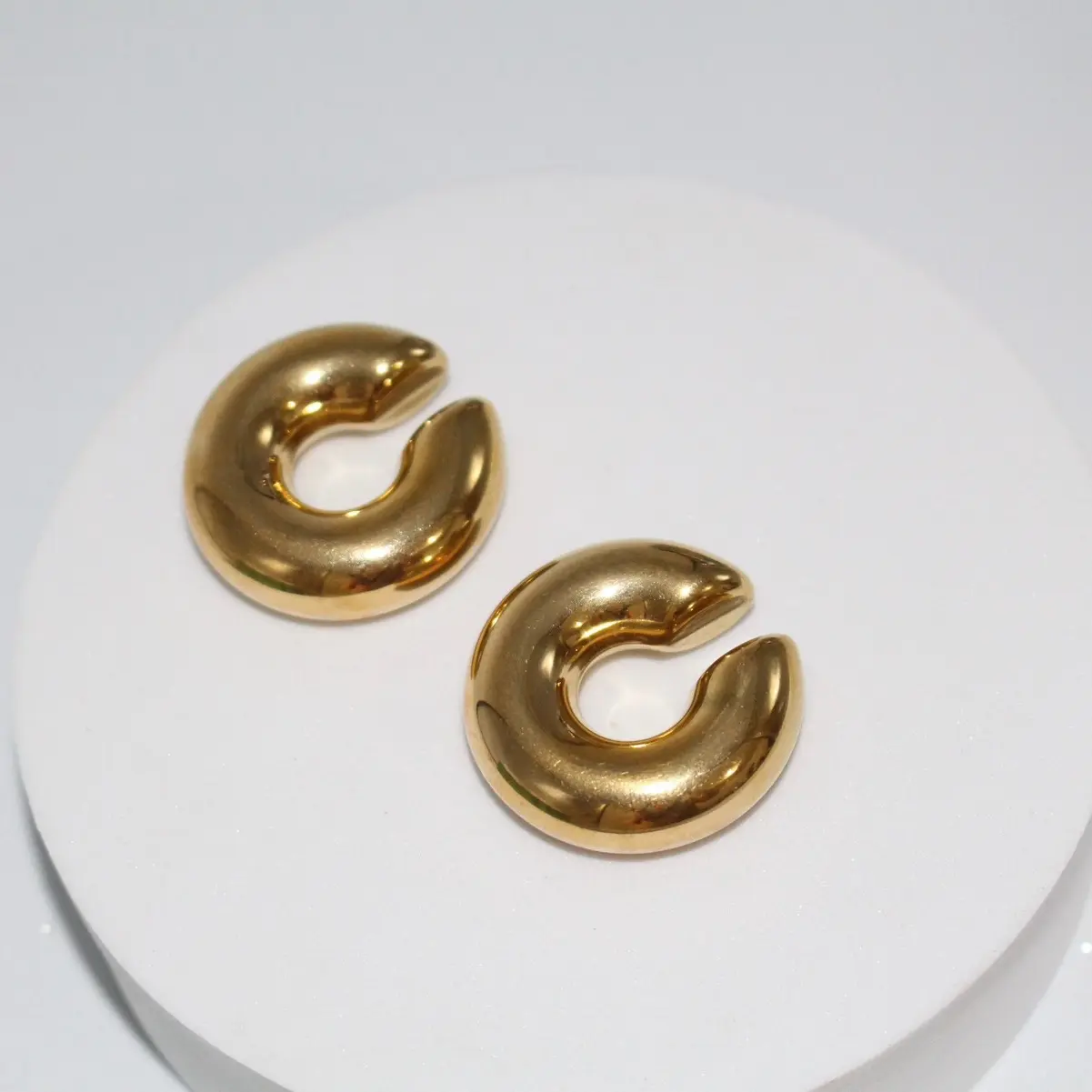 JC EAR CUFF JC EAR CUFF