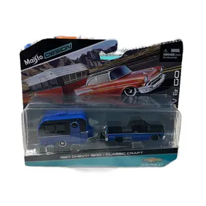 Maisto Tow and Go 1987 Chevy Silverado and Camper