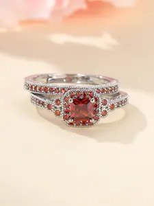 A platinum garnet red synthetic zirconia ring set, Gemstone Ring, is fashionable, high-end and simple, suitable for women to wear during proposals, travels and daily life Elegant Fashion Rings, Artificial Zircon Rings
