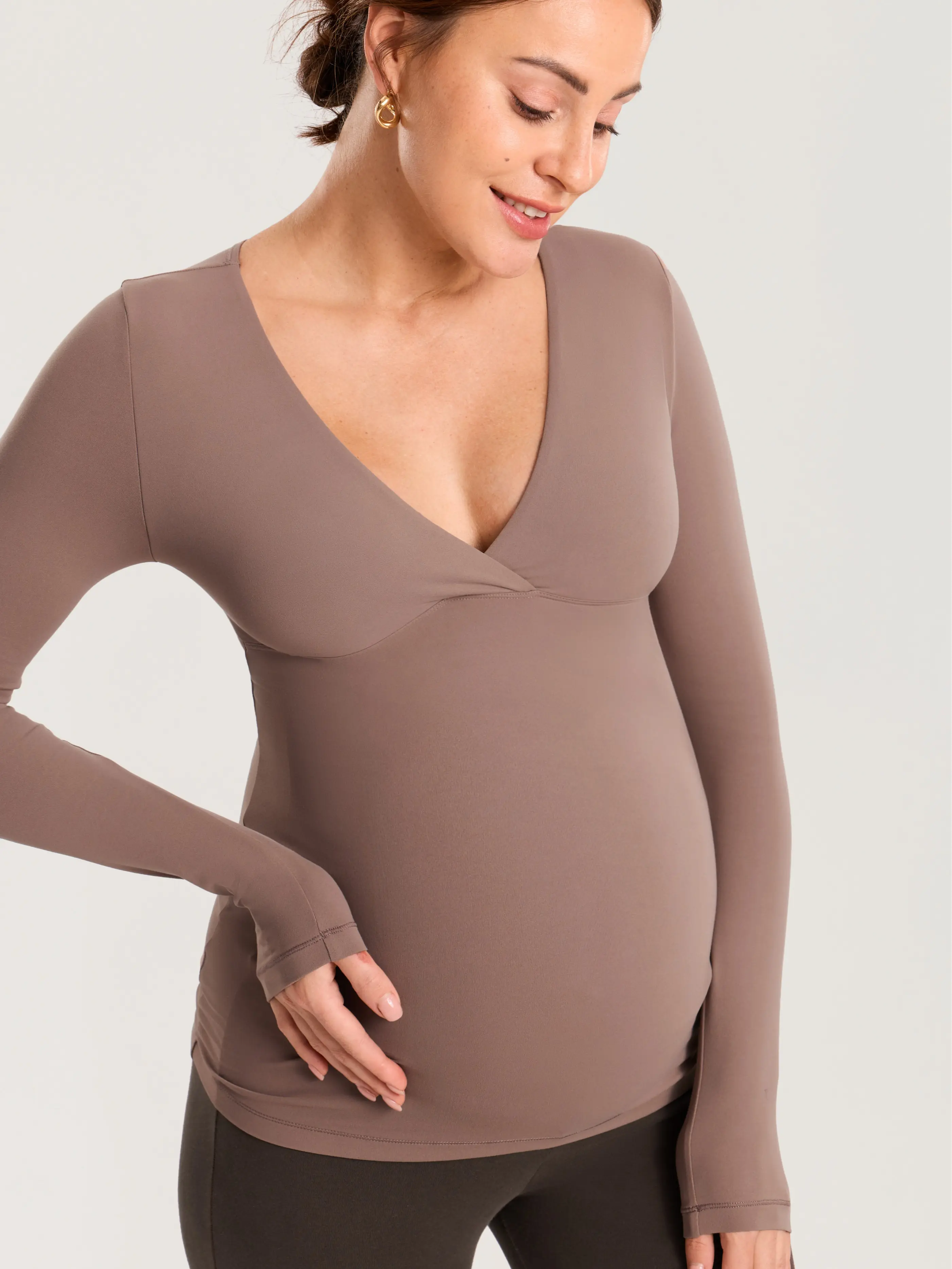MOMANDA Maternity Nursing Tops Long Sleeve for Breastfeeding Crossover Pregnancy Nursing Shirts Soft Casual Tee