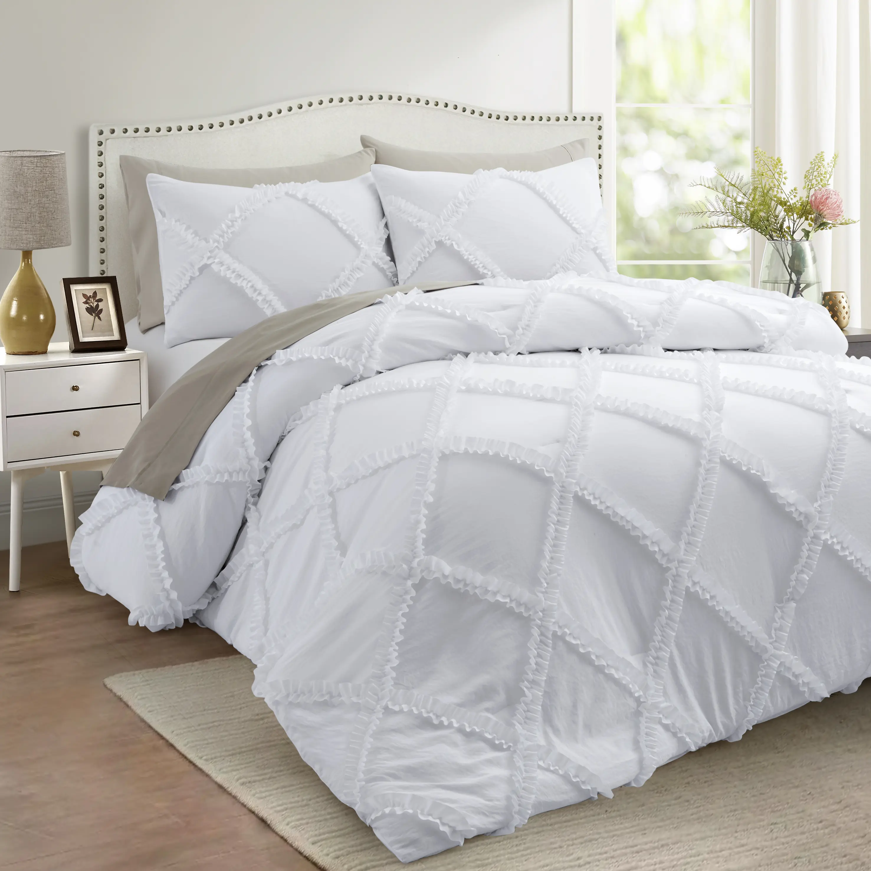Bonlino Bed Comforter Set Ruffle Bedding - Farmhouse Comforter Set Ruffle & Lightweight Bedding, Vintage Boho Chic Comforter and Pillow Case for Dorm Room as Home Bedding Set for Comfort