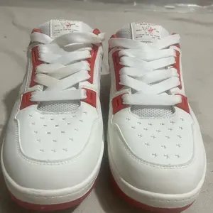 Men’s Size 12 white & red True Religion Sneakers
