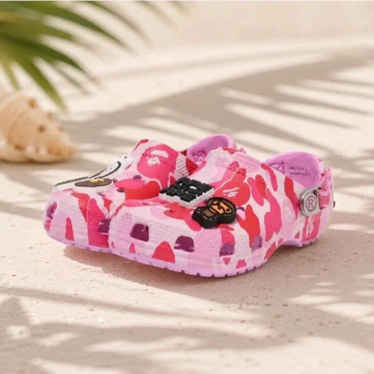 Camouflage Garden Clogs with Cute Charms Lightweight Slip On Waterproof Beach Sandals Comfort Clogs for Women Men Kids