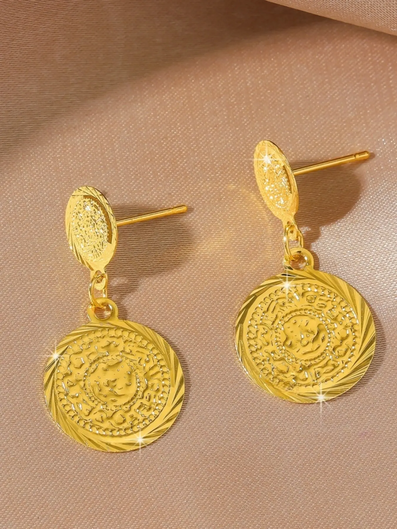 High quality antique coin stud earrings, 24k copper plated, perfect gift for girlfriends, luxurious daily jewelry for women, shining earrings, Round earrings, ethnic pattern earrings, unisex earrings, Earrings Studs, Ramadan gift
