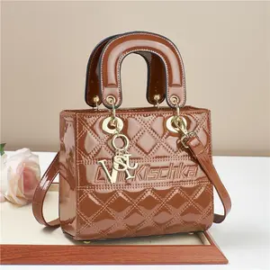 Women’s quilted handbag, premium leather crossbody/handbag, includes a shoulder strap, wallet with pocket for work/office use