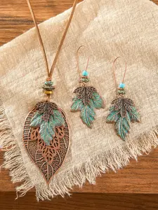 3Pcs Elegant Vintage Leaf Motif Matching Jewelry Set, Necklaces Earrings Set, Unique Patina Earrings Necklace Leaf Sweater Chain, Women's Gift for Parties and Gatherings