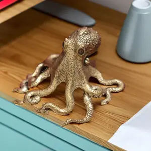 Brass Office Desktop Decor Home Decor Ornament Octopus Antique Copper Tea Pet Ornament Statue Figurine Craft Gift Hand Toy, Classic Style Portable Desk Accessory