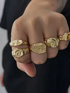 Men's Punk Style Metal Ring Set, 5-Piece Textured Alloy Rings, Hip Hop Fashion Jewelry for All Seasons, Unique Personalized Design, Statement Rings, Men Accessories