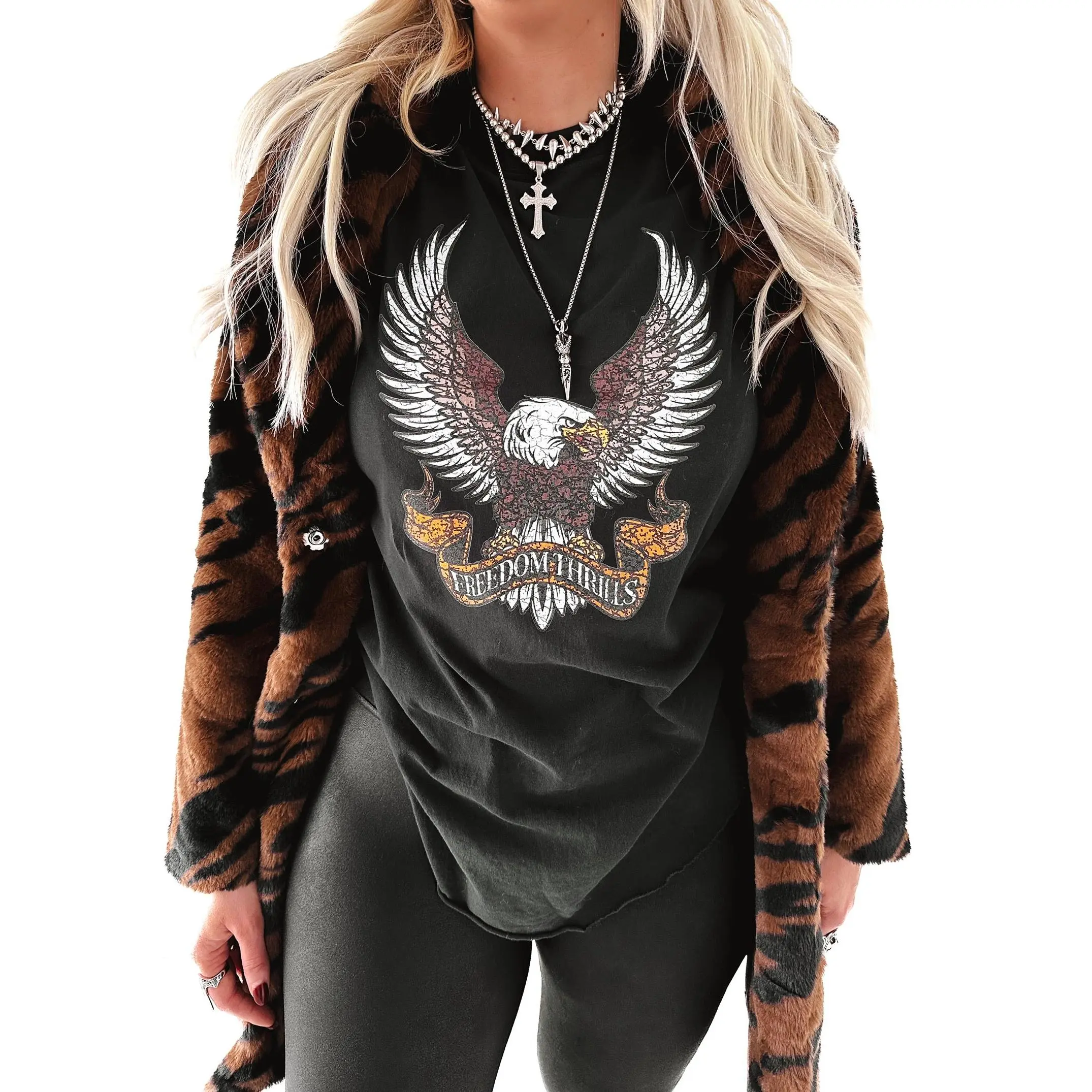 FREEDOM THRILLS SIDE SLIT TEE