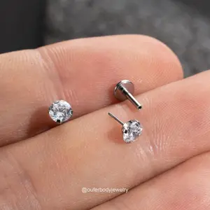 Oufer 16G Titanium Prong CZ Threadless/Push Pin Labret/Tragus/Cartilage/Conch/Helix Flat Back Earring/Nose Stud