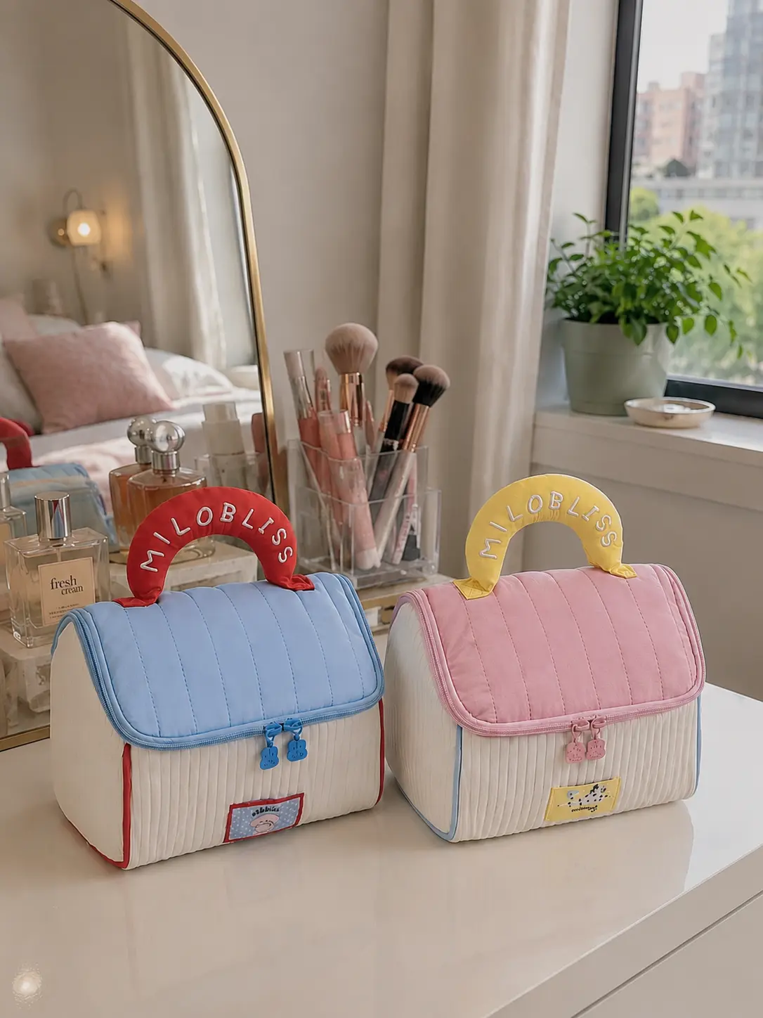 Travel Toiletry Bag for Women, Cute House Design,Water-Resistant Makeup & Cosmetic Bag with Handle, Double Zipper, 7.7 x 6.3 x 5.7 in
