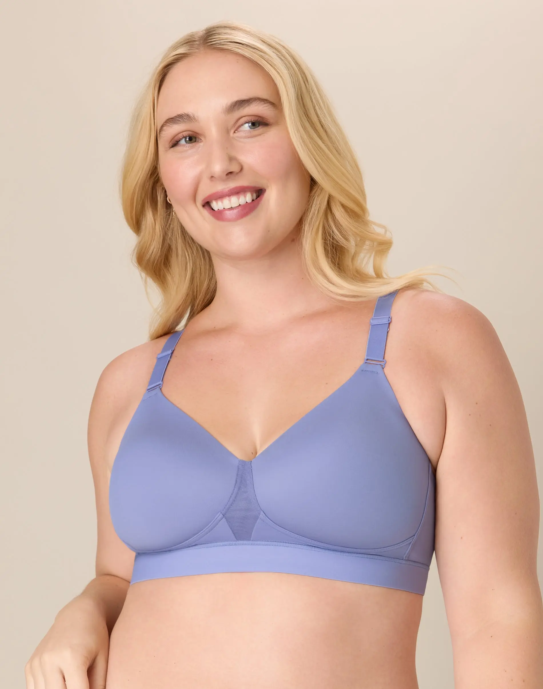 Playtex Women's Wireless Bra, Smoothing Comfort, Moisture-Wicking