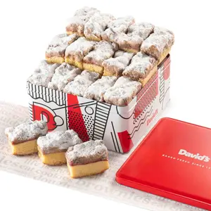 DAVID'S COOKIES Assorted Crumb Cakes Tin
