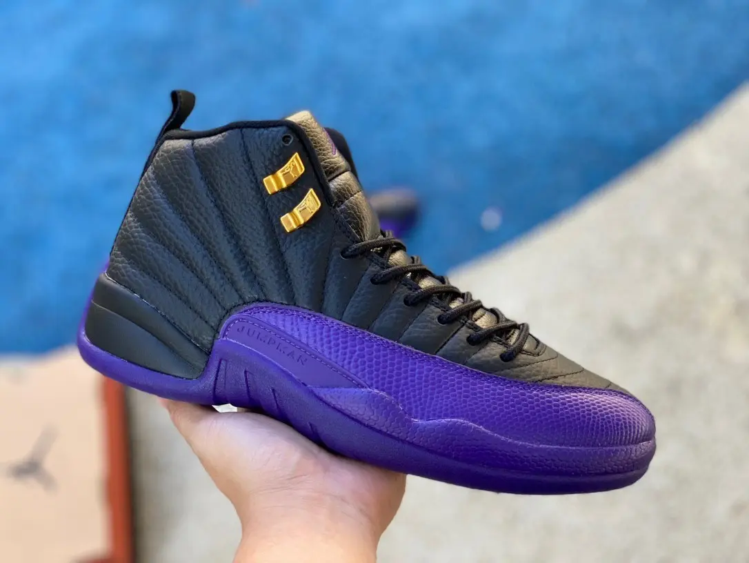 Black Upper Purple Outsole With Gold Accent High Top Retro Sneakers, Unisex Grain Leather Basketball Casual Shoes, Cushioned Non-Slip Sports & Daily Walking Trainer Footwear