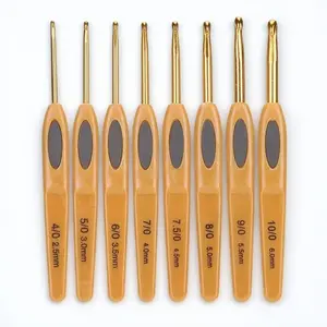 Ergonomic 8-Piece Knitting Set: Aluminum Crochet Hooks, Soft Touch Plastic Needles with Rubber Grips - Portable Organizer Case for Crafters