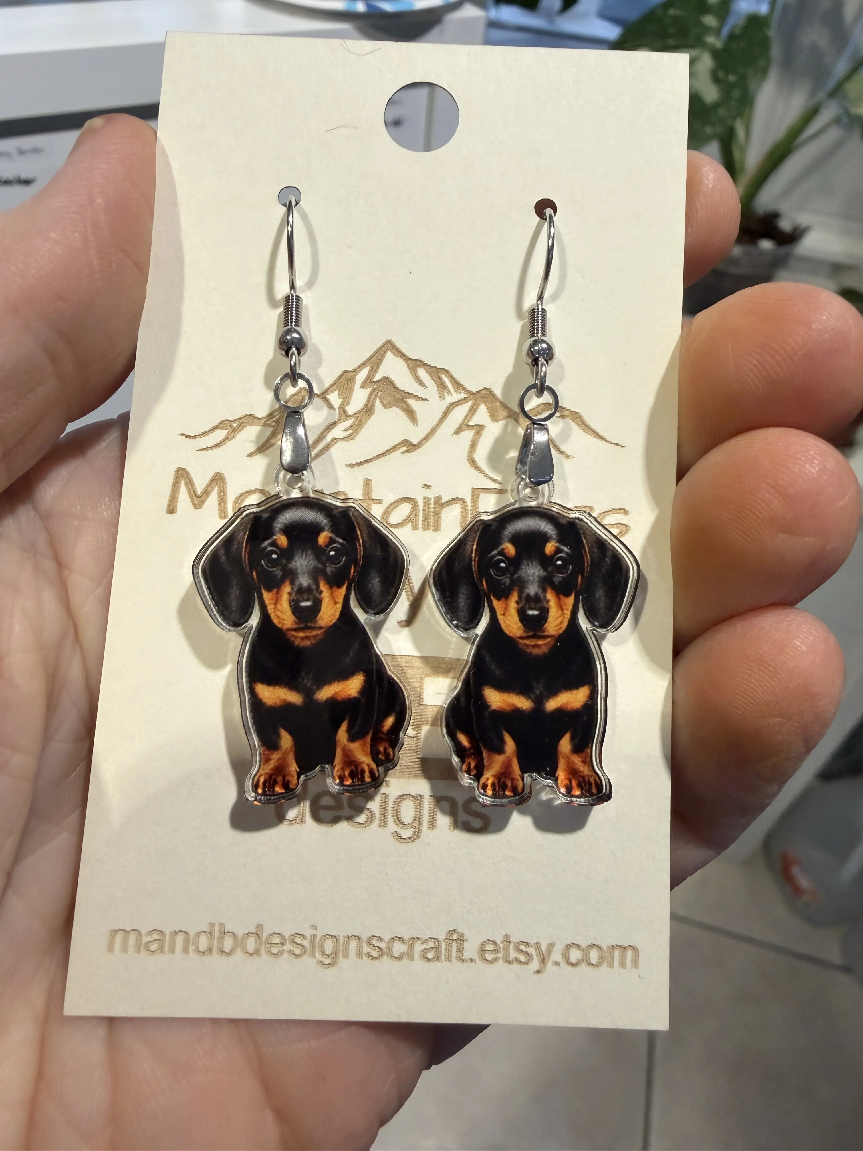 Dachshund Earrings (short hair)