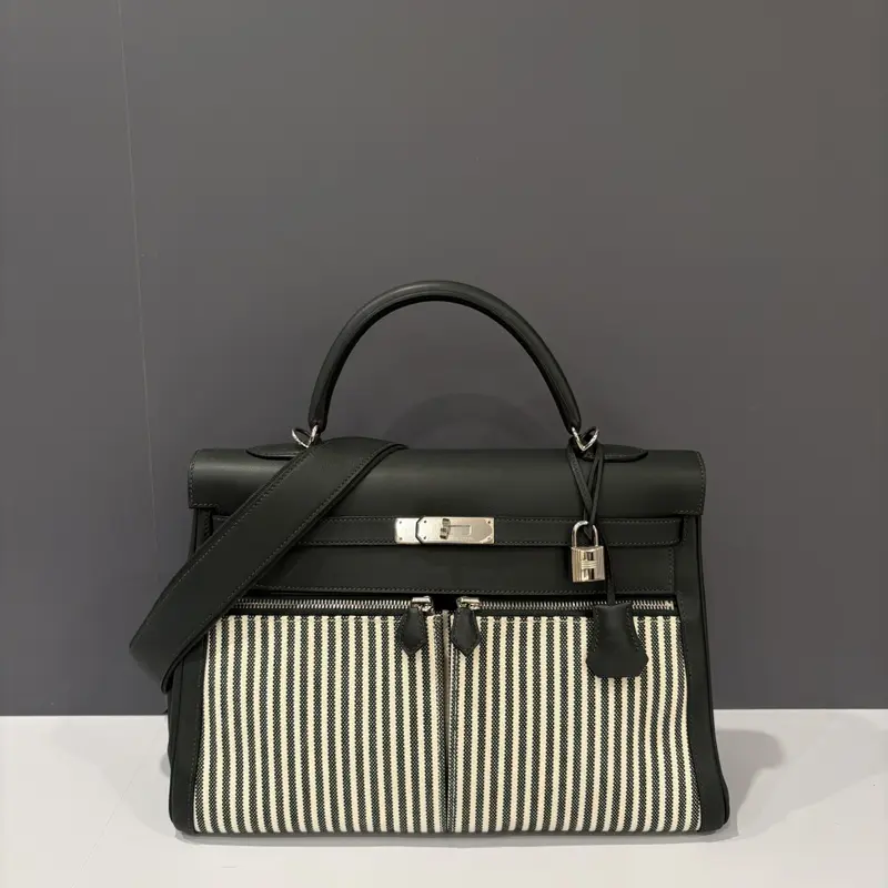 Pre-owned HERMÈS Leather tote bags Hermes Lakis Kelly 35 Toile Swift 2Q Vert Anglais (gl011526a0)
