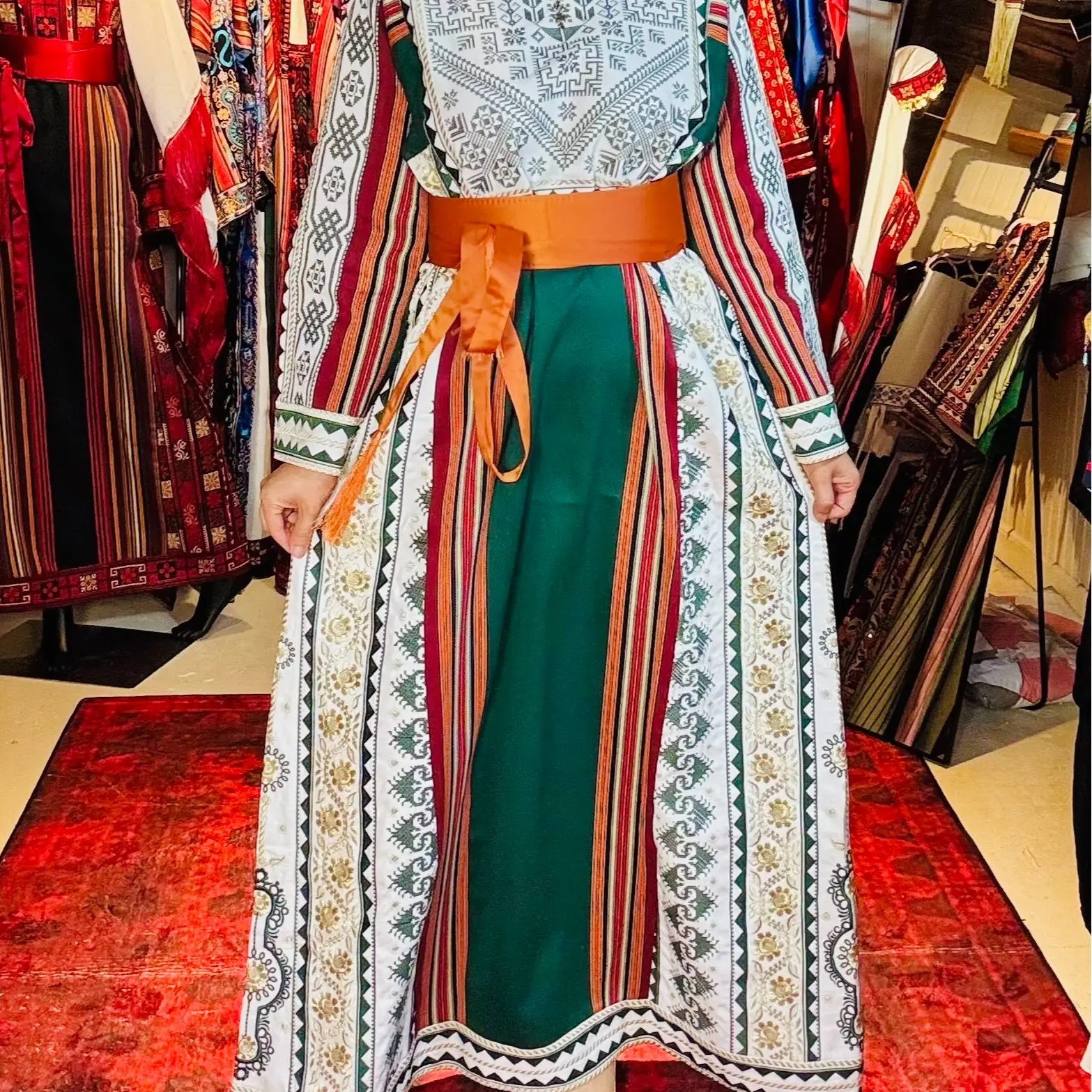 Thobe Majdalawi Tatreez Fallahi Green