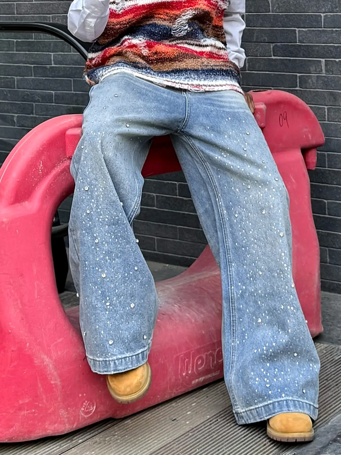 Men's Casual Classic Denim Button Fly Jeans, Heavy Craft Jeans, Letter Embroidery Rhinestone Design, High Waist Fitted Fashion Comfortable Men's Jeans Pants, Menswear