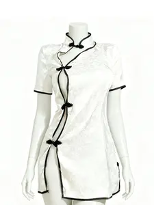 Elegant Qipao Waitress Cosplay Costume for Women | Chinese Cheongsam Style Short Service Dress, Slim Fit Fitted Bodycon Uniform, Vintage Oriental Outfit for Bar, Restaurant, Club, Party, Stage Performance, Photoshoot, Halloween