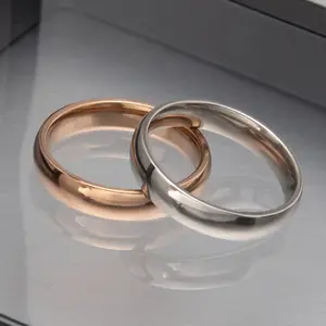 4mm minimalist polished ring for men, suitable for both men and women.