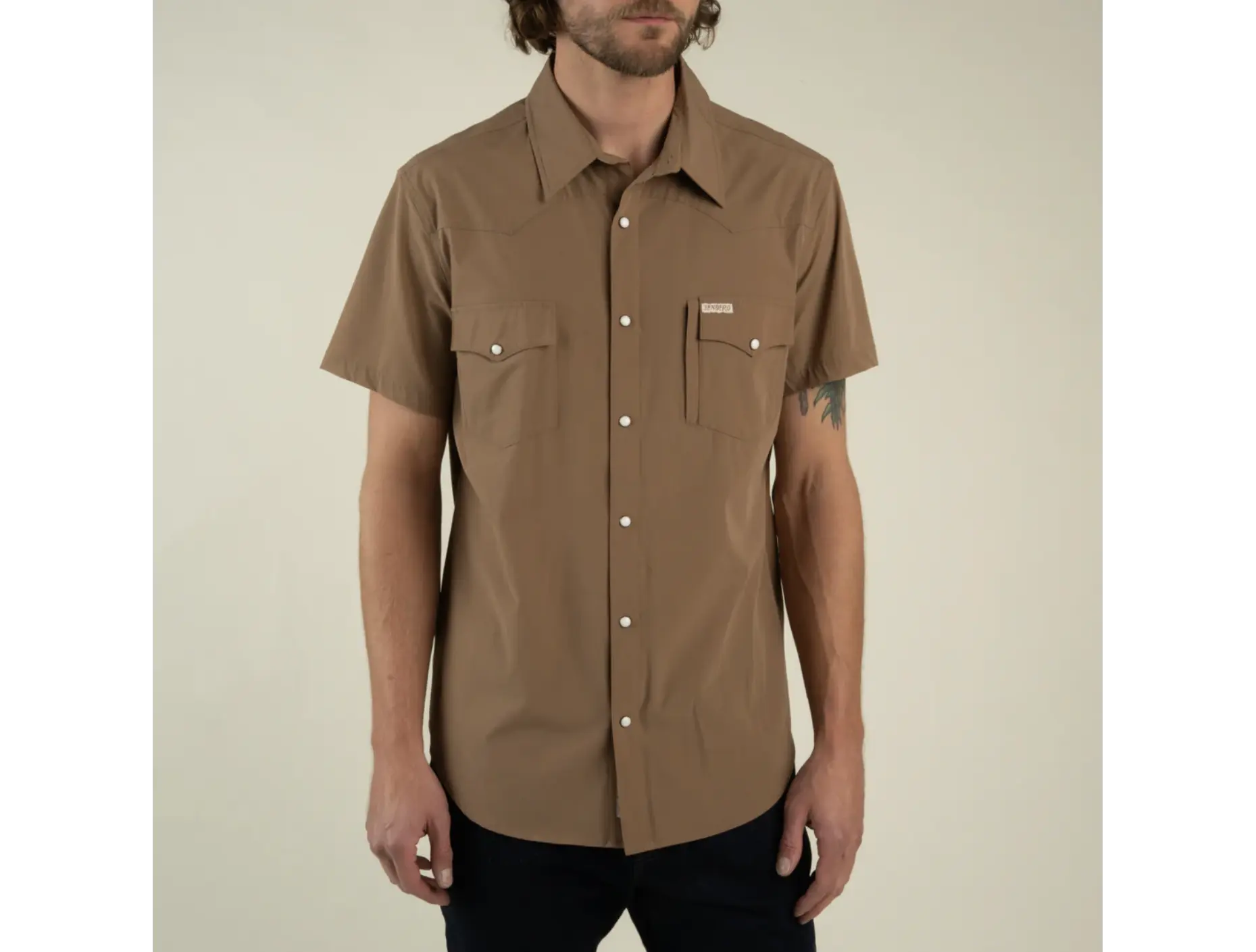 Sendero Provisions Co. Confluence Tech Short Sleeve Shirt in Light Brown