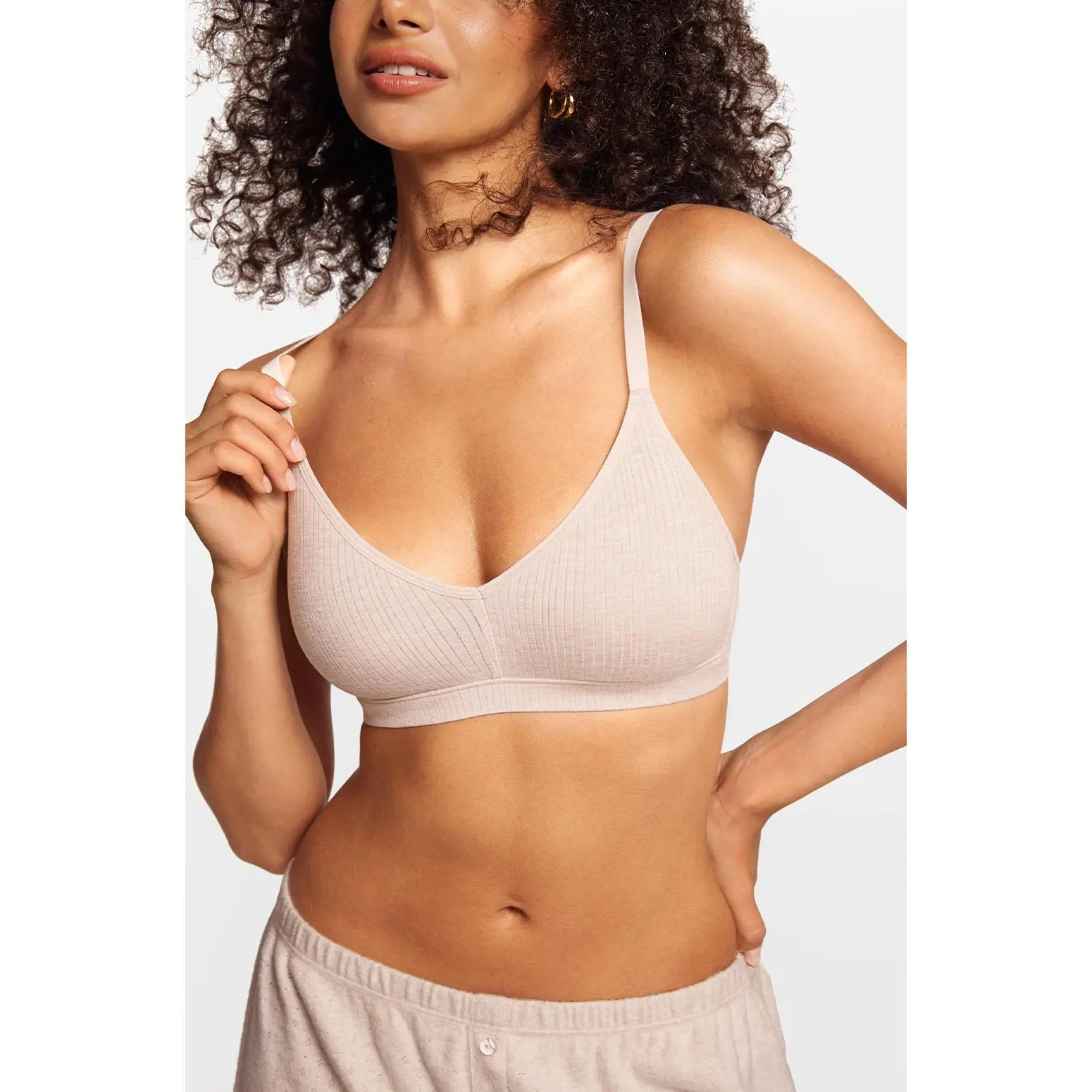 Modal Ribbed V-Neck Wireless Bralette Modal Ribbed V-Neck Wireless Bralette