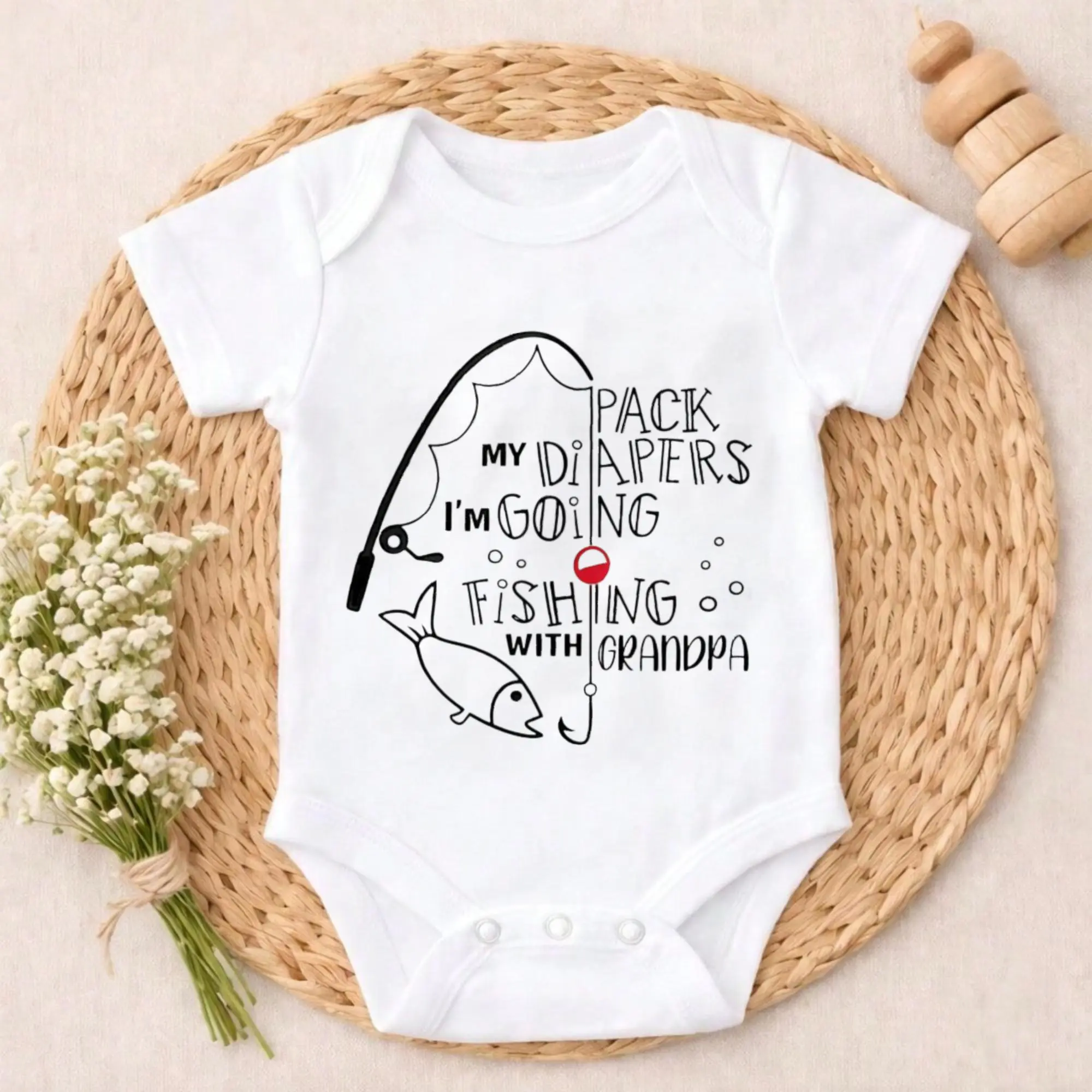 Newborn Baby Girl Boy Bodysuit Romper Outfit Pack My Diapers I'm Going Fishing With Grandpa Soft Cotton Baby Shower Gift Cute & Adorable Skin-Friendly Perfect Present for Baby Shower, New Mom, Grandparents, Ideal for First Photos & Special Days