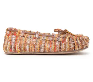 Minnetonka Women's Cally Textured Fabric Slipper