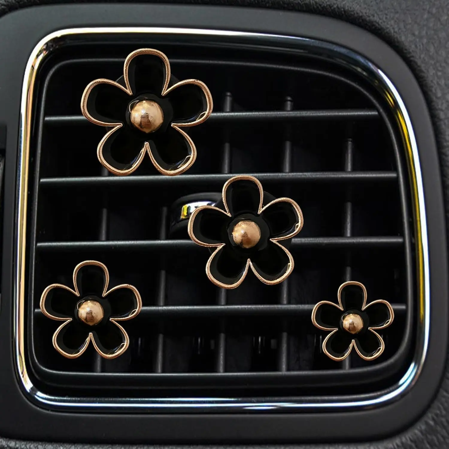 4 Pcs Daisy Flower Air Vent Clip Accessories Air Conditioning Outlet Clip Car Air Freshener Dashboard Accessories Charm Car Inter Decor,No Fragrance Included
