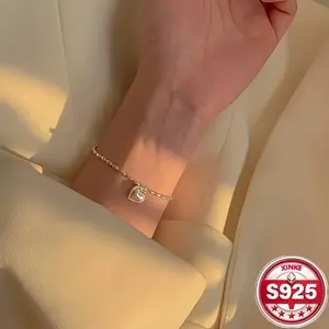 Elegant 925 sterling silver heart-shaped friendship bracelet, women's minimalist bracelet. Fashionable love charm bracelet for girls, daily wear, birthday gifts, Valentine's Day gifts
