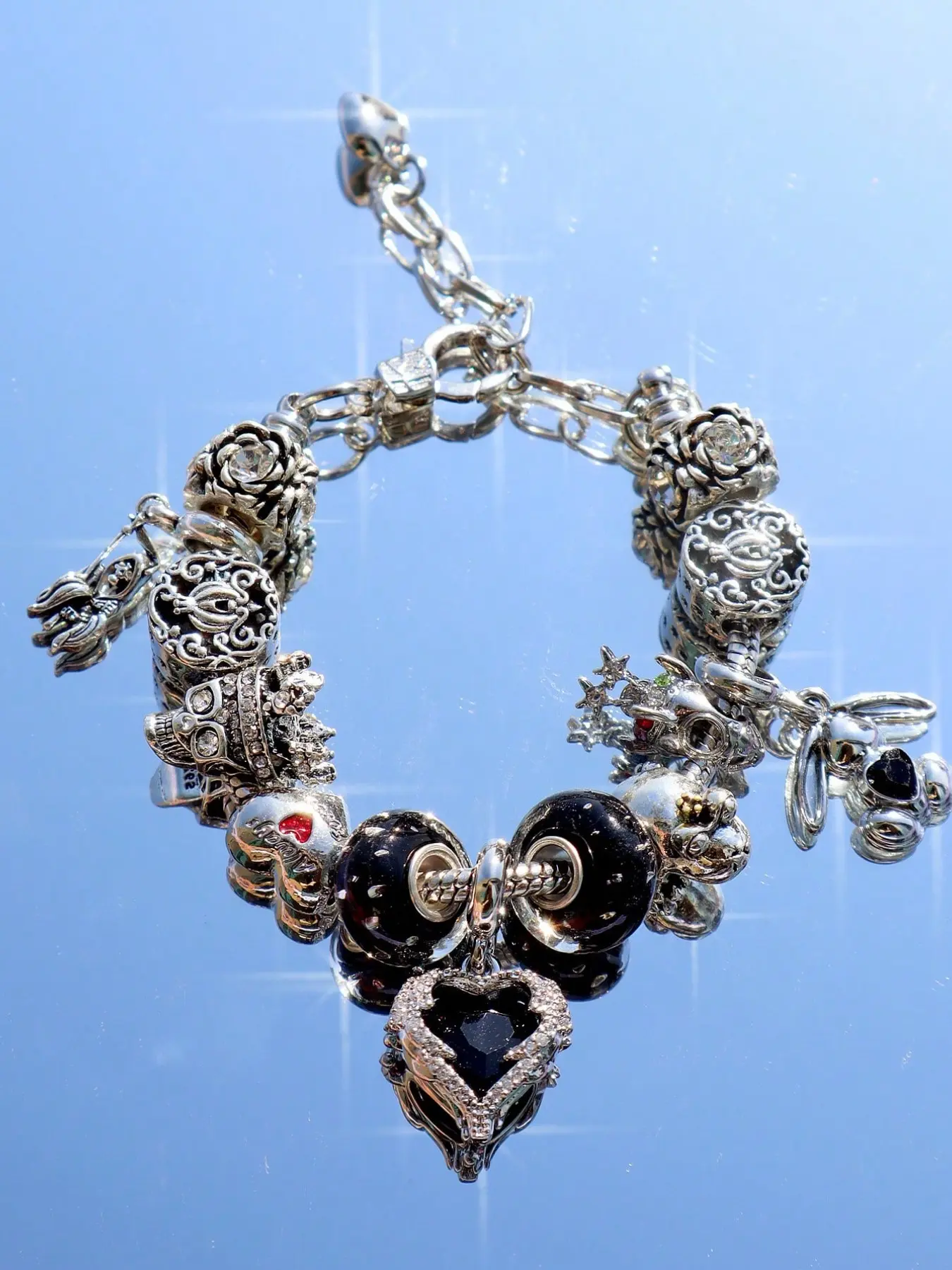 Dark Style Charm Bracelet, Heart Pendant Charm Bracelet, Skull Charm Bracelet, Adjustable Wristband, Unique Jewelry Accessory, Alloy Chain Bracelet, Exquisite Bracelet, Bracelets Jewelry