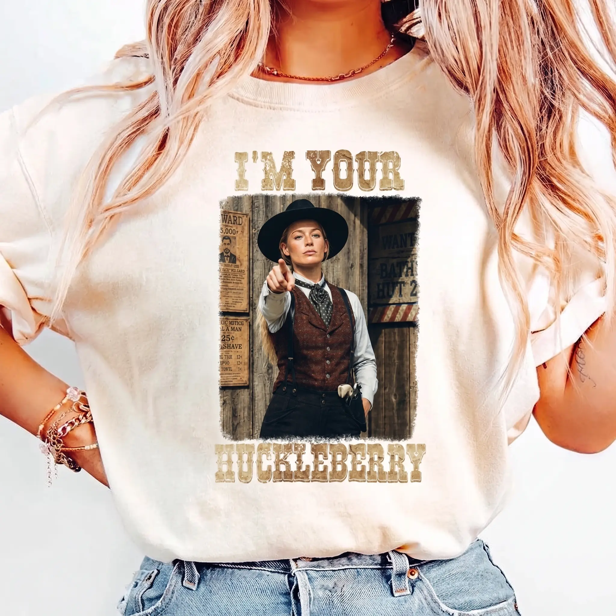 I'm Your Huckleberry Sophie T-Shirt, Sophie Cunningham Pointing T-shirt, Sophie Cunningham Point Signature Basketball Shirt