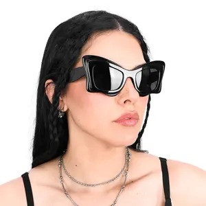 Natasha Sunglasses - Black Oversized