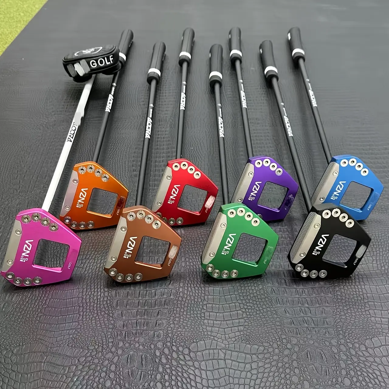 2026 New Multi-Material Golf Putter 1-Piece Set, Multi-Color Options, Varying Lengths (32/33/34/35/36in), High-Definition Precision Aiming Lines, Balanced Head, Included Protective Cap