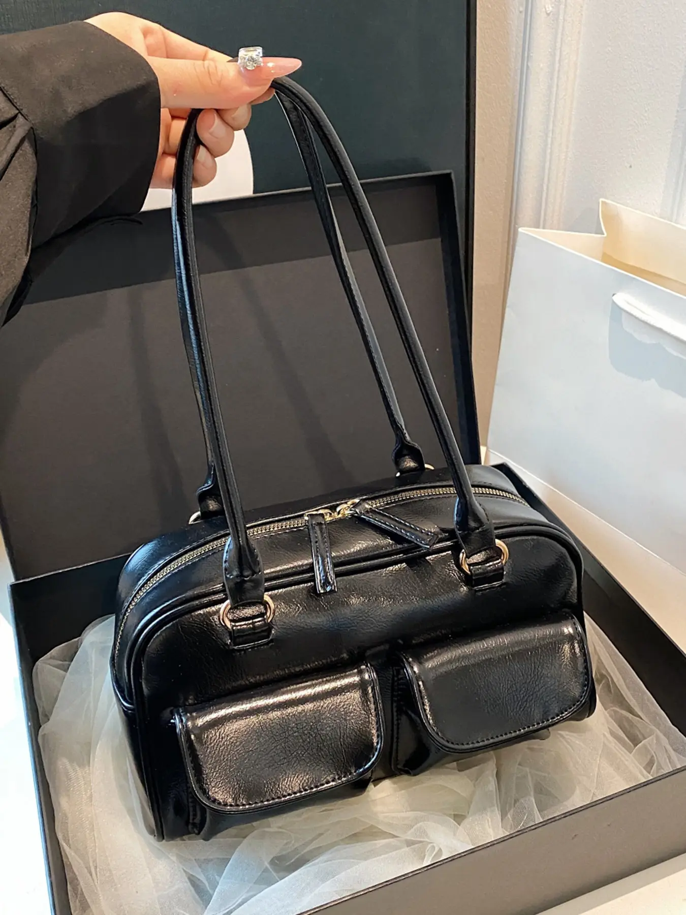 High end minimalist texture armpit bag, retro solid color series practical large capacity shoulder bag, multiple pockets, double zippers, long handheld design, suitable for daily commuting and shopping, Casual Commuter Bag