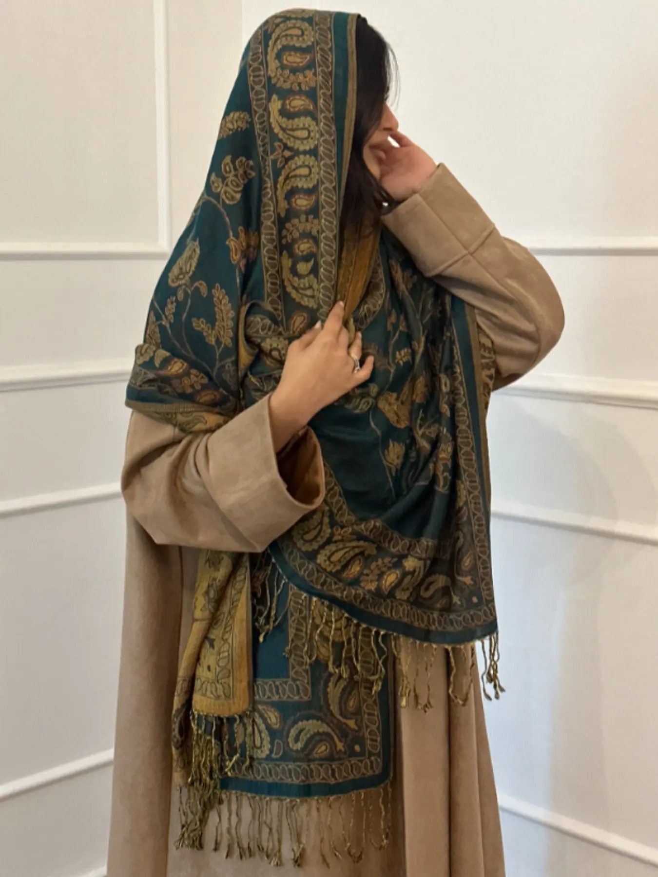 Women's Fashion Fall Scarf Versatile Jacquard Headscarf, Elegant Woven Fabric Moderate Thickness, muslim hijab Fitted Style for Autumn & Winter scarf