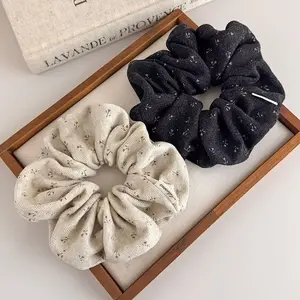 Women's Soft Knitted Floral Hair Tie, Gentle on Hair, No Damage Braided Headband, Stylish Accessory for Daily Use