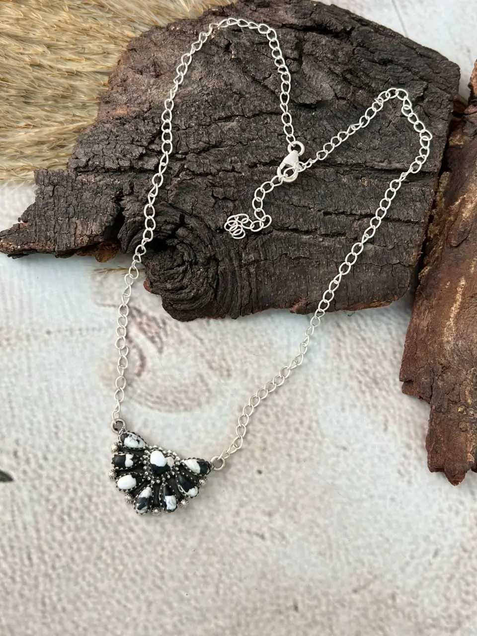 Handmade Sterling Silver White Buffalo Necklace Signed Nizhoni